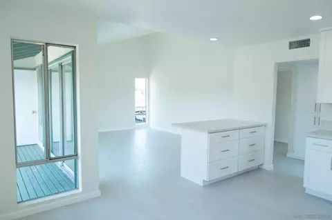 Living - 1811 E Grand Ave #112, Escondido, CA 92027 photo 1 of 3