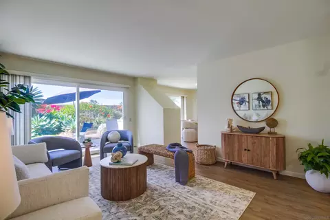 Living - 22 Half Moon Bnd, Coronado, CA 92118 photo 3 of 3