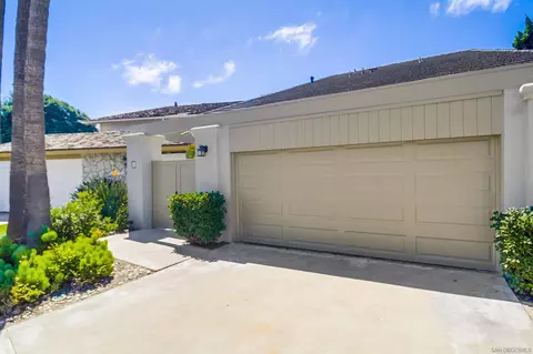 Exterior - 22 Half Moon Bnd, Coronado, CA 92118 photo 2 of 7