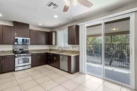27975 Calle Lumina, Temecula, CA 92592