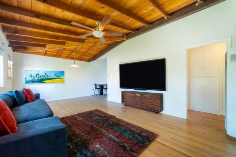 Living - 622 Sunset Dr, Oceanside, CA 92058 photo 1 of 4