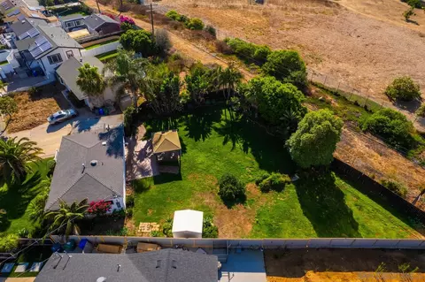 View/Area - 622 Sunset Dr, Oceanside, CA 92058 photo 1 of 6