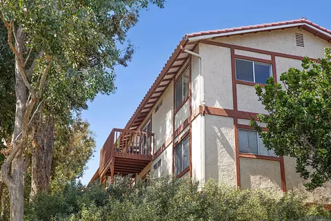 32036 Del Cielo Oeste #4D, Bonsall, CA 92003