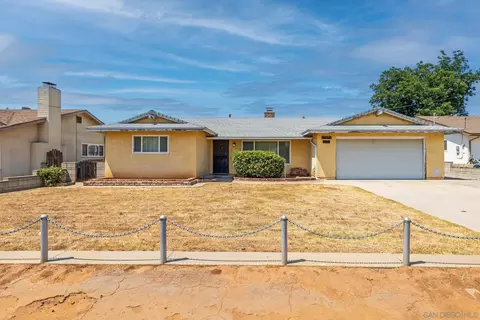 1158 Persimmon Ave, El Cajon, CA 92021 photo 2