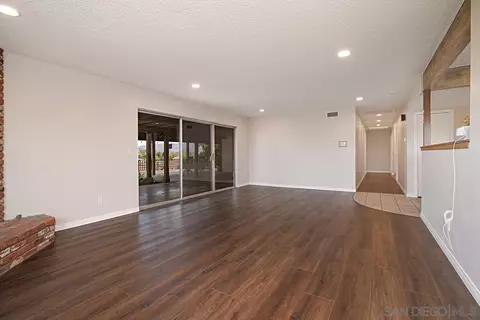 3369 Cristobal Way, Spring Valley, CA 91977 photo 7