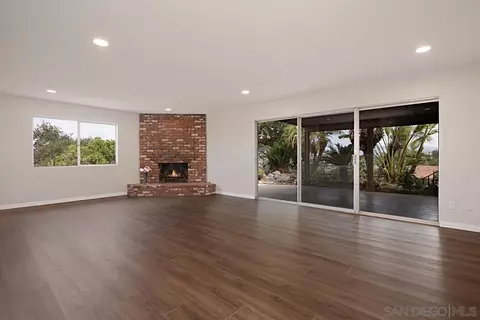 3369 Cristobal Way, Spring Valley, CA 91977 photo 6