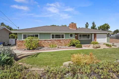 2258 Debco Dr, Lemon Grove, CA 91945