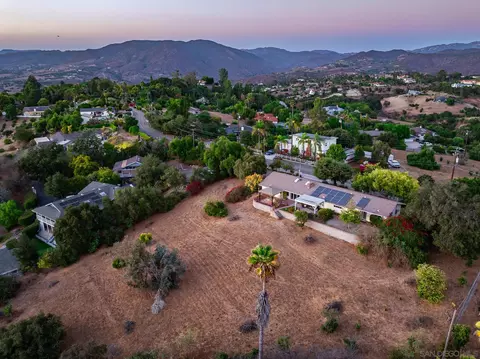1032 Riverview Dr, Fallbrook, CA 92028 photo 5
