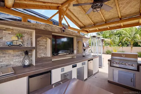 Kitchen - 13331 Old Winemaster Ct, Poway, CA 92064 photo 7 of 7