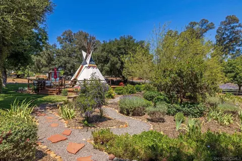 18333 Old Carousel Ranch Rd, Ramona, CA 92065 photo 5