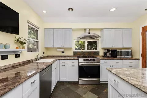 438 S Nardo Ave, Solana Beach, CA 92075 photo 19