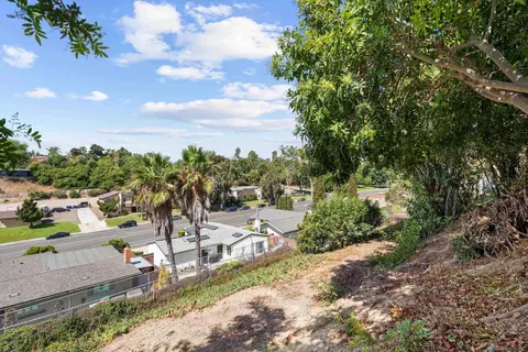 View/Area - 5760 Kelton Ave, La Mesa, CA 91942 photo 1 of 1