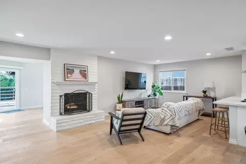 Living - 5760 Kelton Ave, La Mesa, CA 91942 photo 1 of 1