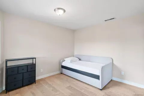 Bedroom - 5760 Kelton Ave, La Mesa, CA 91942 photo 4 of 5