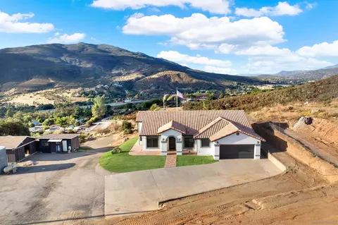 4539 Alpine Blvd, Alpine, CA 91901 photo 2