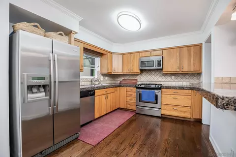 Kitchen - 4655 Edenvale Ave, La Mesa, CA 91941 photo 1 of 2