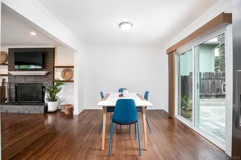 Dining - 4655 Edenvale Ave, La Mesa, CA 91941 photo 2 of 3