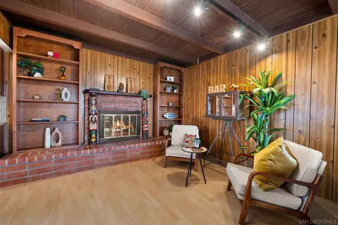 Living - 15142 Jenell St, Poway, CA 92064 photo 4 of 4