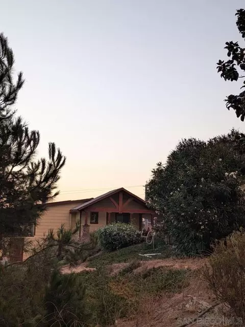 1189 Via Encinos Dr, Fallbrook, CA 92028 photo 3
