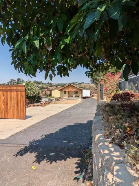 1189 Via Encinos Dr, Fallbrook, CA 92028 photo 5