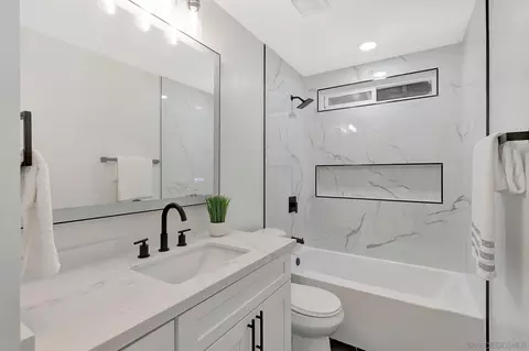 Bath - 7750 Palacio Dr, Carlsbad, CA 92009 photo 3 of 3