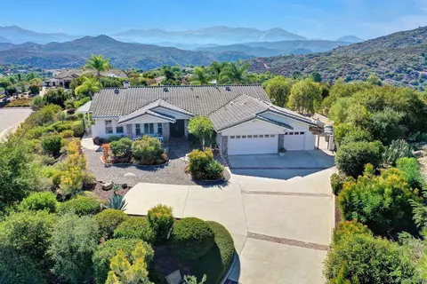2826 Shadow Oak Ct, Ramona, CA 92065 photo 1