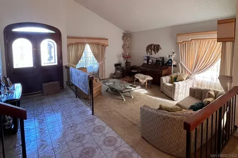 Entry Way - 1333 Stone Meadow Dr, Camarillo, CA 93010 photo 1 of 2