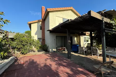 Exterior - 1333 Stone Meadow Dr, Camarillo, CA 93010 photo 4 of 4