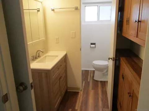 Bath - 13729 Adrian St, Poway, CA 92064 photo 1 of 1