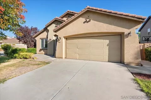 31643 Umbria Ln, Winchester, CA 92596