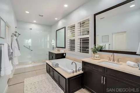 Bath - 7091 Sitio Caliente, Carlsbad, CA 92009 photo 1 of 1