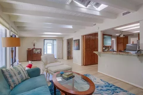 Living - 704 Old Bridge Rd, Fallbrook, CA 92028 photo 7 of 11