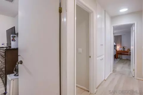 Entry Way - 704 Old Bridge Rd, Fallbrook, CA 92028 photo 3 of 4