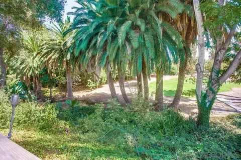 Exterior - 704 Old Bridge Rd, Fallbrook, CA 92028 photo 18 of 22