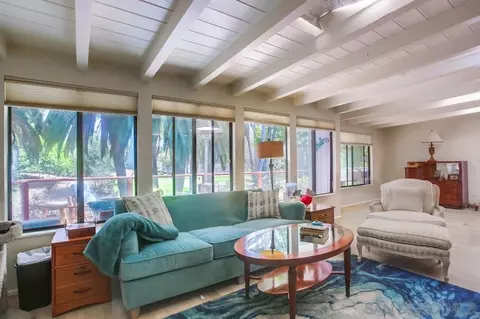 Living - 704 Old Bridge Rd, Fallbrook, CA 92028 photo 8 of 11
