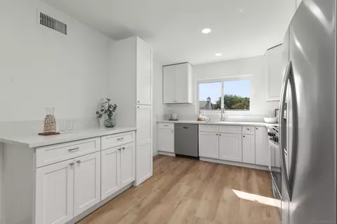 Kitchen - 564 Ann St, El Cajon, CA 92021 photo 2 of 2
