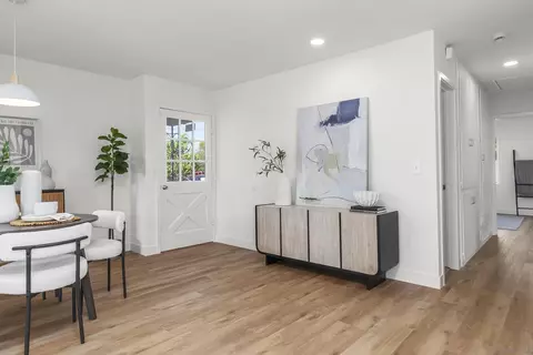 Entry Way - 564 Ann St, El Cajon, CA 92021 photo 2 of 2