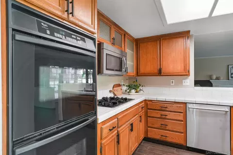 Kitchen - 5138 Via Madrid, Oceanside, CA 92057 photo 3 of 5