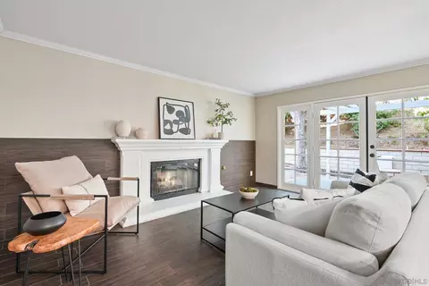 Living - 5138 Via Madrid, Oceanside, CA 92057 photo 2 of 3