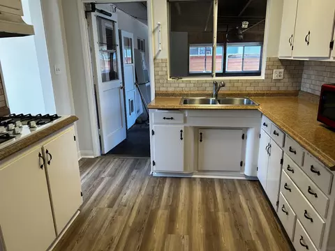 Kitchen - 478 Carnation Ave, Imperial Beach, CA 91932 photo 3 of 3