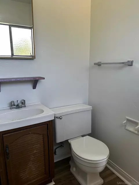 Bath - 478 Carnation Ave, Imperial Beach, CA 91932 photo 2 of 2