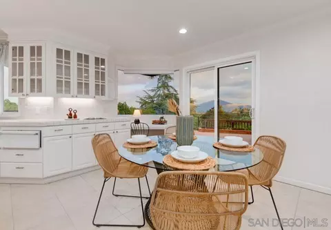 10461 Russell Rd, La Mesa, CA 91941 photo 18