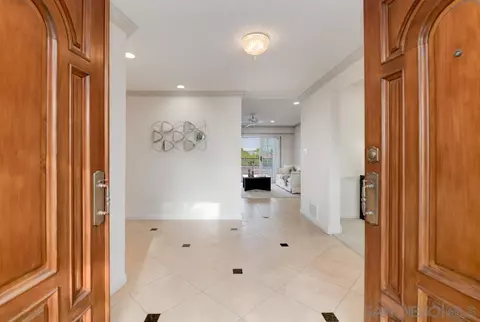 10461 Russell Rd, La Mesa, CA 91941 photo 11