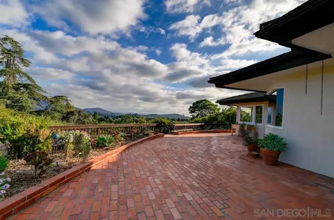 10461 Russell Rd, La Mesa, CA 91941 photo 42