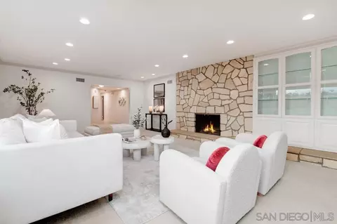 10461 Russell Rd, La Mesa, CA 91941 photo 14