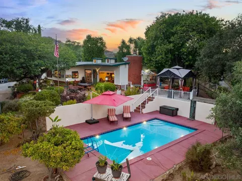 26129 N Centre City Pkwy, Escondido, CA 92026