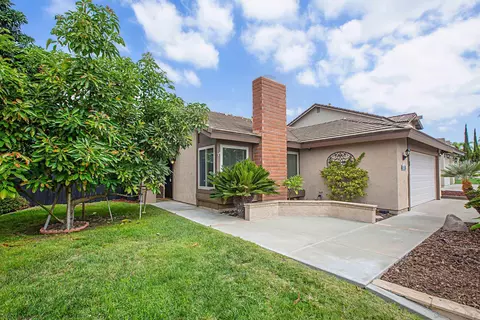 10274 Moorpark St, Spring Valley, CA 91978 photo 3