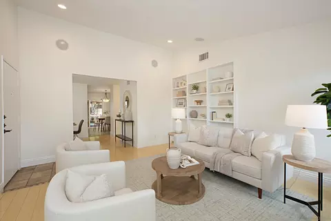 10274 Moorpark St, Spring Valley, CA 91978 photo 7