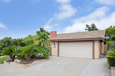 10274 Moorpark St, Spring Valley, CA 91978 photo 2