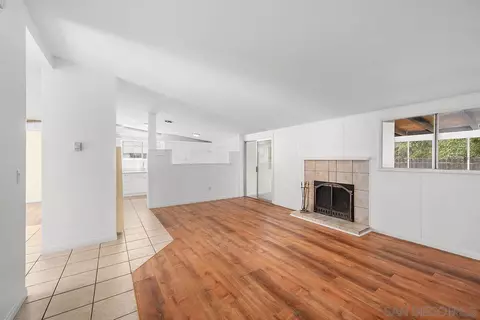 Living - 13742 Tobiasson Rd, Poway, CA 92064 photo 1 of 4